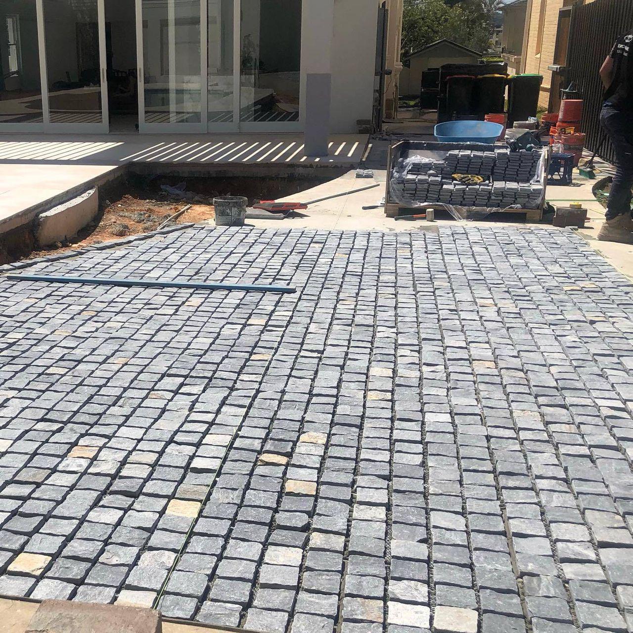 Blue Quartzite Cobbles on Mesh Gallery Image 2