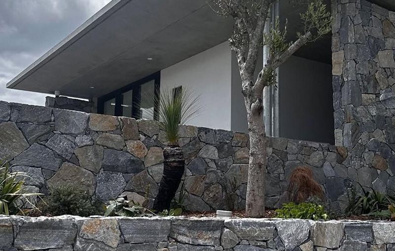 bass-coast-freeform-quartz-cladding