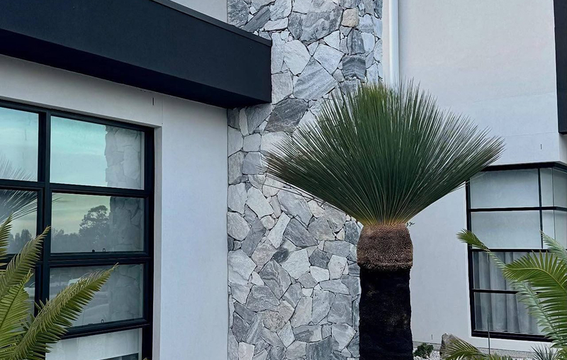 cloud-ridge-grey-quartz-cladding