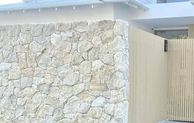 halo-pearls-cream-quartz-cladding